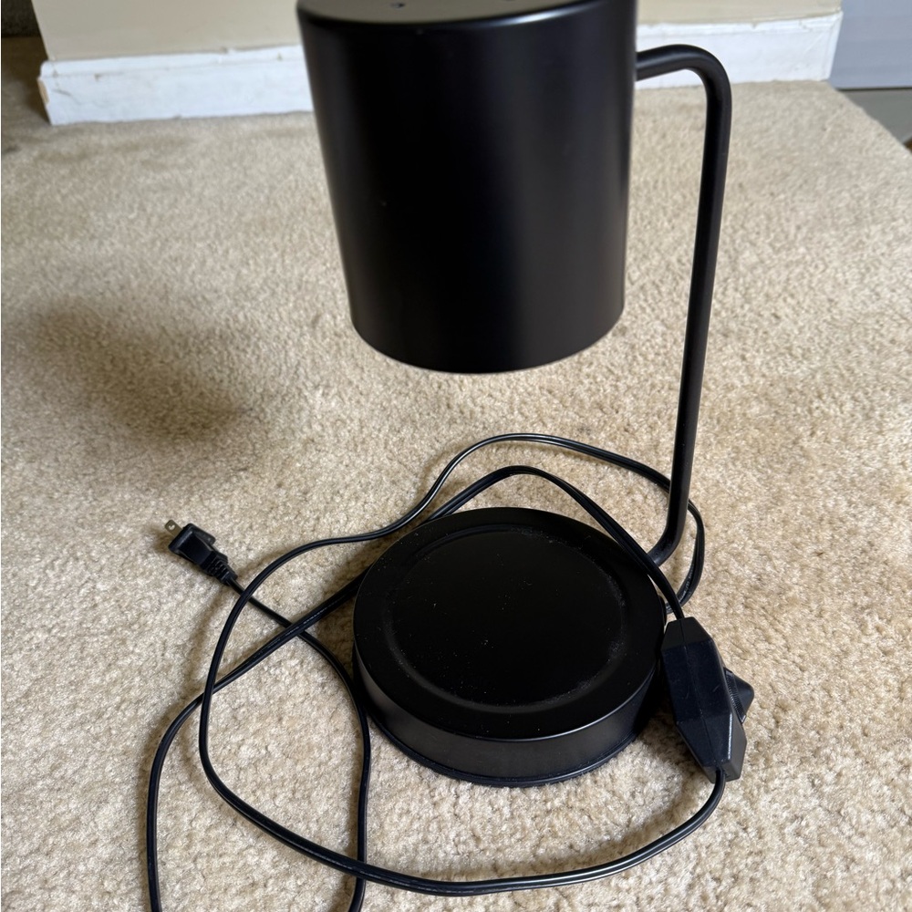 Sleek Black Candle Warming Lamp